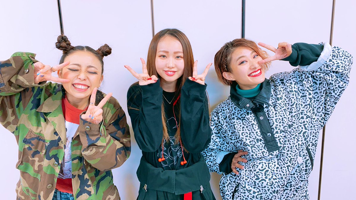 荒井麻珠 まじゅ 今日は栃木県fkdインターパークで Radio Berry さんのラジオ公開収録とミニライブでした Mcの渡辺裕介さん ありがとうございました 今日も楽しく歌わせて頂きました また栃木に来れるように頑張ります 荒井麻珠