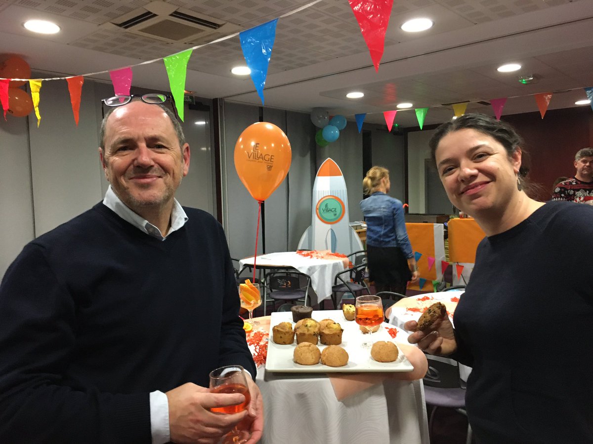 nathaliemasse88's tweet photo. Merci à tous les partenaires et Start Up qui sont venus hier soir pour ce moment de relais entre maires du @villageCAav. Incroyable écosystème, incroyables habitants 😇👏 quelle chance d’en avoir été la maire 👌et surtout merci pour la confiance 😉 à bientôt gardons le contact 🙏 https://t.co/7VqlfYhU4k
