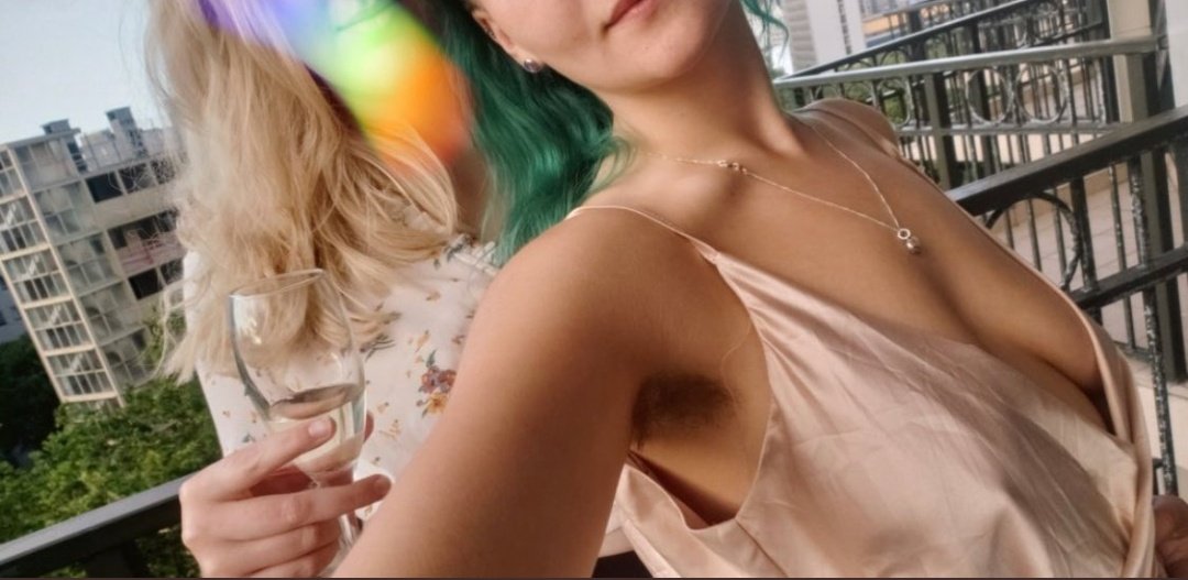 NovaSpaceBabe's tweet photo. @ChloeBeaumontNZ came and joined me for a glass of wine! We are offering Bi-Doubles until Tuesday ;) $500 for 1 hour 1st tier
/GFE or $700 for Tier 2/PSE!
#aucklandescort #nzescort #nzgirls #bidouble https://t.co/FmLYCytSyz https://t.co/omgHXhxAKx