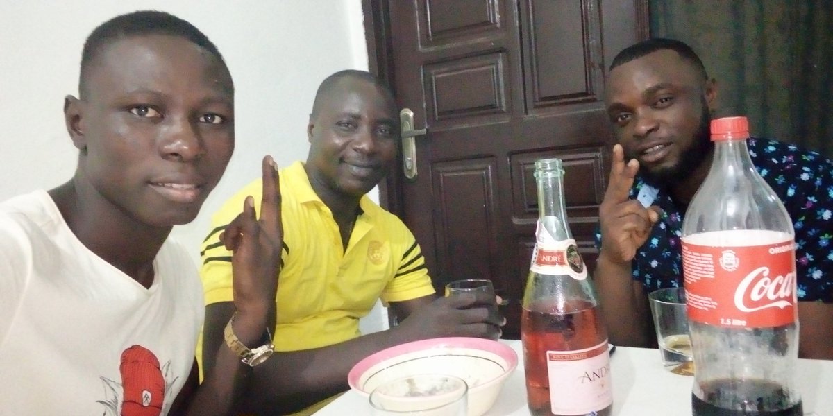 McOgbeke's tweet photo. We thank God for God because Man no been God
#nollywood #lagos #brodashaggi #iniedo #lindaikeji #mbada #prewddingnaija #gidicars #lindaikeji #simplytachaa #owambe #teammiracle #tobination #madeinlagos #madeinniveria #forehadgang #nawedeyhere #shomoagemini #bigbrothernaija https://t.co/6AxBpzBS2c