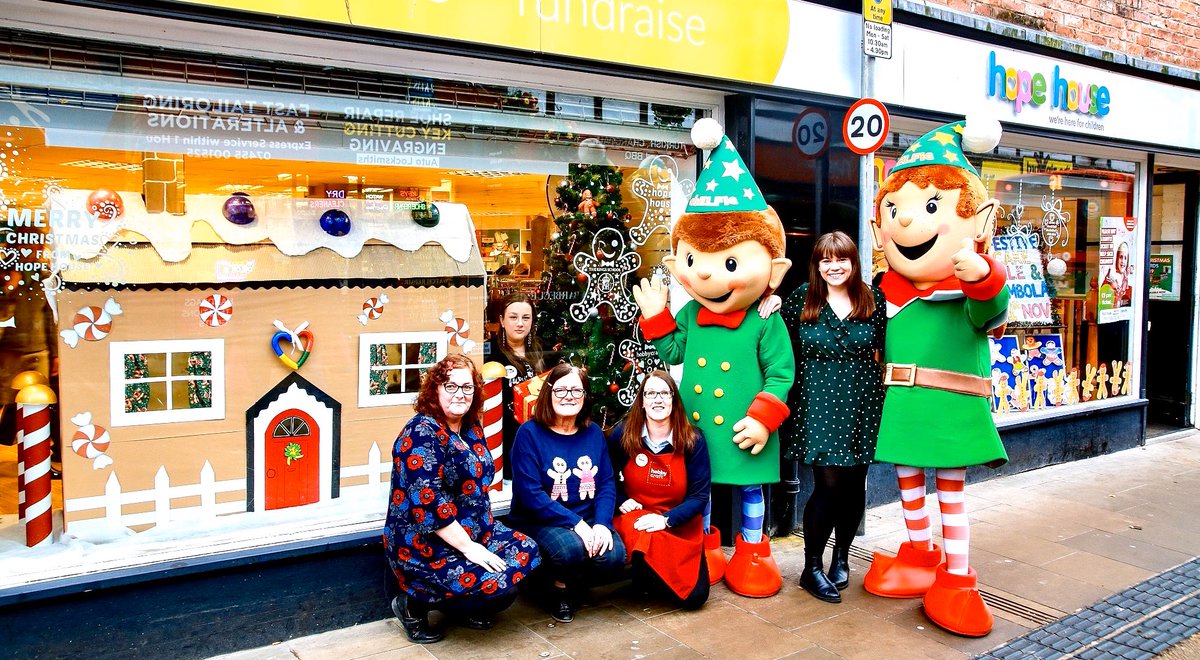 EmmaLucyArt's tweet image. ✨❄️ I need your help this Christmas, could you please pop over and like the @HopeHouseKids Chester photo in the @CH1Chester Gingerbread competition! This charity does amazing work and deserves this win so much, let’s make it happen! facebook.com/CH1ChesterBID/… #hopehousechristmas