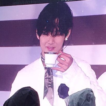 Sel⁷ on X: the coffee cup holder bag taehyung was holding https