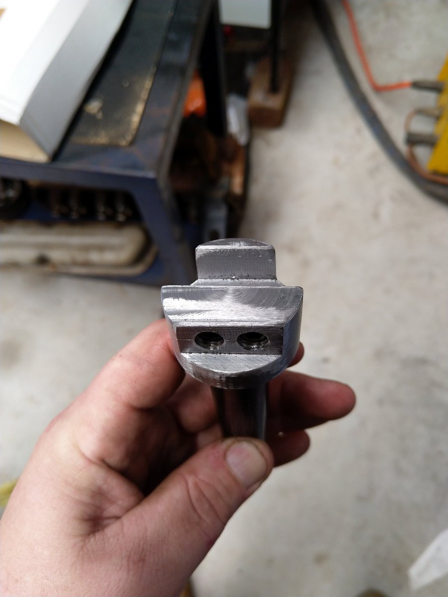 customsteelwork's tweet photo. When you haven't got the special bit of tooling for the job but you do have the skills to make it 👌 #Engineering #harvest19 #katanning #ifwecantfixitnoonecan https://t.co/cMve4Ptomc