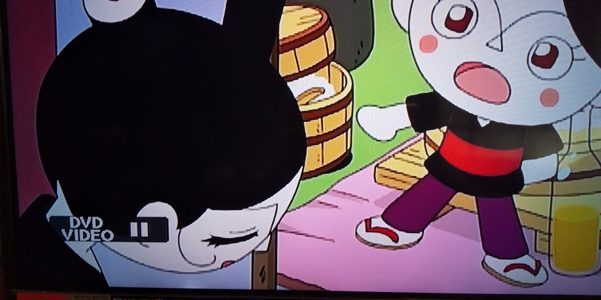 ミズキ 鉄火のマキちゃんとコマキちゃんより マキちゃんがカッコいい 可愛い そして色っぽい 一枚目はなんか未亡人っぽいエロさある 睫毛あるからかな あと アンパンマンのピンチ伝えるときにノリを胸元から出すのエロい