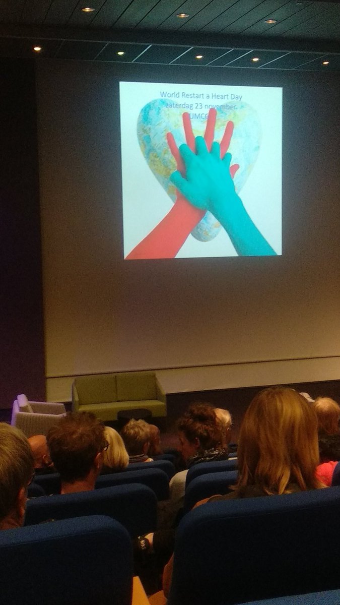 #WorldRestartaHeartDay. 800 people will learn how to restart a heart <a href="/umcg/">UMCG</a> including me, finally!  It is so important that many people can do this.