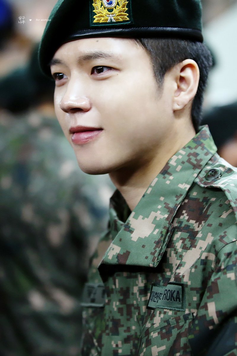 「 191121 」
Training Completion Ceremony 🎖️

we are so proud of you 💛
link: drive.google.com/folderview?id=…