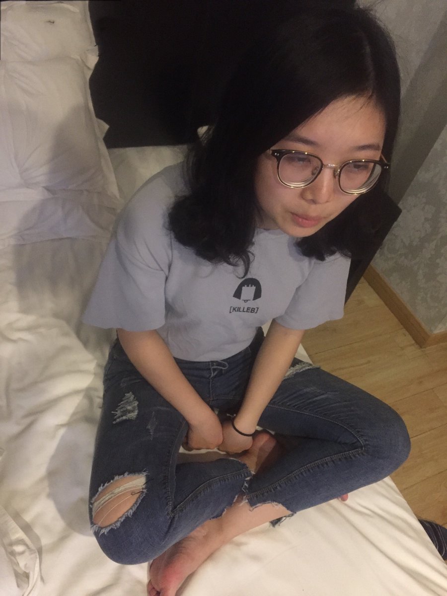 melodyjxw's tweet photo. 阙兴玙，英文名Aurora,福州大学人文学院2014级应用心理学本科毕业，学号291400121，身高不到160，籍贯重庆市渝北区 https://t.co/Qk6XFx7WuQ
