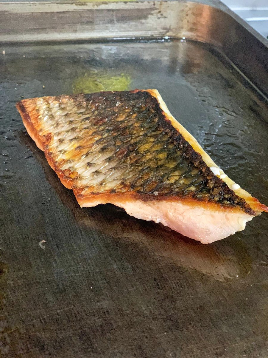 oystershellbath's tweet photo. Our new grill is up and running...👌
#seafoodgrill #oystershellbath https://t.co/BfQUJW3Anb