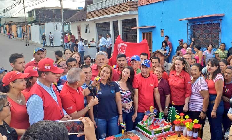 charlychaves's tweet photo. Visita con el protector @FreddyBernal para seguir impulsando y garantizando al estado Táchira y al municipio Córdoba junto a la alcaldesa @YoiraVargas para seguir brindando la protección al pueblo  #FelizCumpleanosNicolas https://t.co/1siXauj9xd