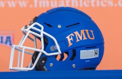 quinn_sieger5's tweet photo. Honored to receive an offer to play football at Florida Memorial University! https://t.co/hSlv5eVHBY