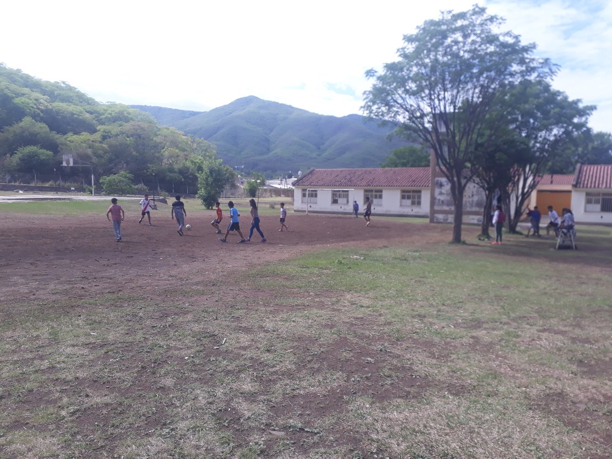 Colegio Ragone ! #NiñosFelices un sábado de diversión taller de Deportes !! ⚽️👌🏾 <a href="/VanesaAramayo4/">Vanesa Aramayo</a> <a href="/artydance23/">Gilda Rodríguez</a> <a href="/fguillesaavedra/">GUILLERMO SAAVEDRA</a> <a href="/patriciapinasco/">Patricia Pinasco</a>