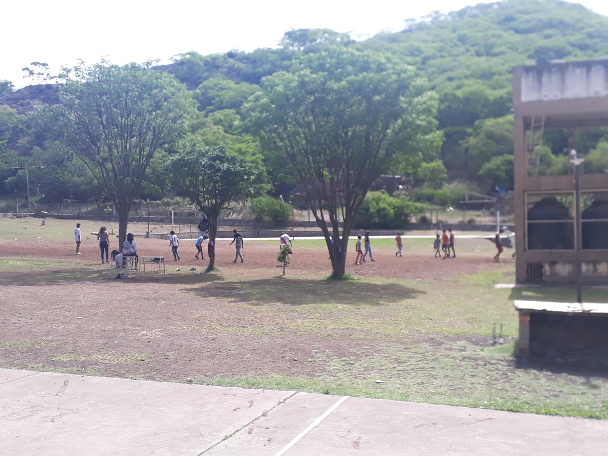 Colegio Ragone ! #TallerDeDeportes ⚽️👌🏾
<a href="/minish24/">Carolina Nadal</a> <a href="/NahirPadilla1/">Nahir Padilla</a> <a href="/artydance23/">Gilda Rodríguez</a>