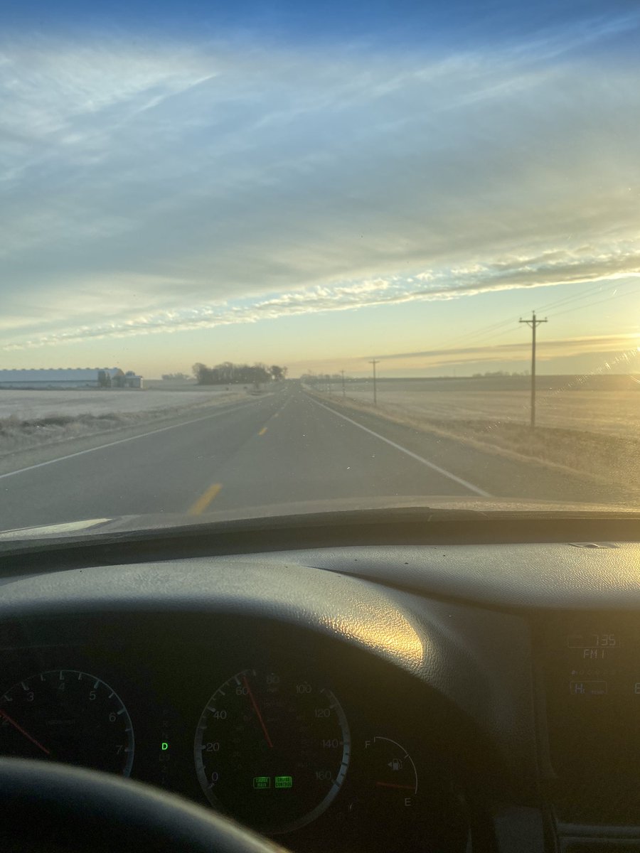 DreHicks14's tweet photo. On the way to Oelwein for some Saturday morning training #DRivE https://t.co/rDxHA08nns