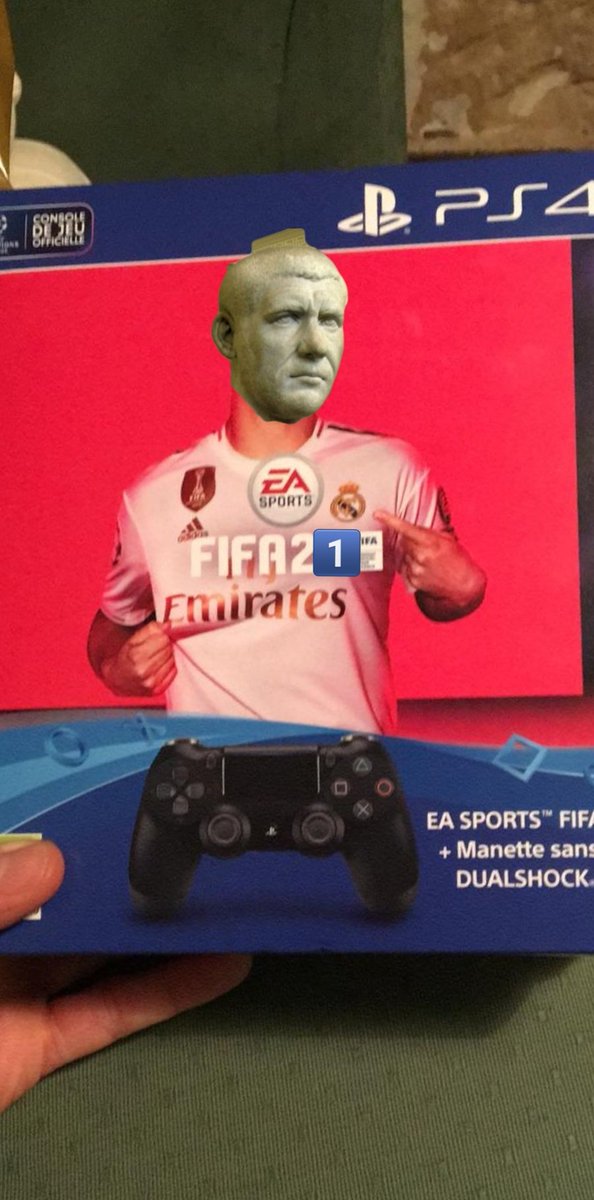 PhilippeArabe's tweet photo. En avant-première la prochaine jaquette de FIFA a mon honneur merci @EASPORTSFIFA https://t.co/qx5dJwxfgm
