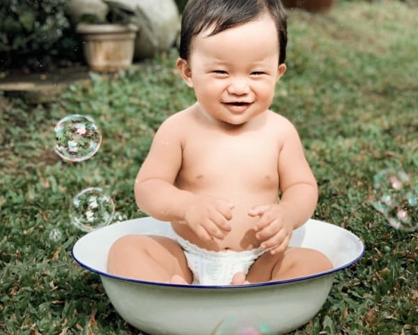 _BabyVote's tweet photo. A week left until we find out the winning Girl and Boy of the November #BabyVote competition! Remember the Top 20 Girls and top 20 Boys make it to the final round so everyones got a chance! Check out some of these entries at https://t.co/CXoIyZ3Mu6 😍👶🍼🤗 https://t.co/wEpHWA7q0H