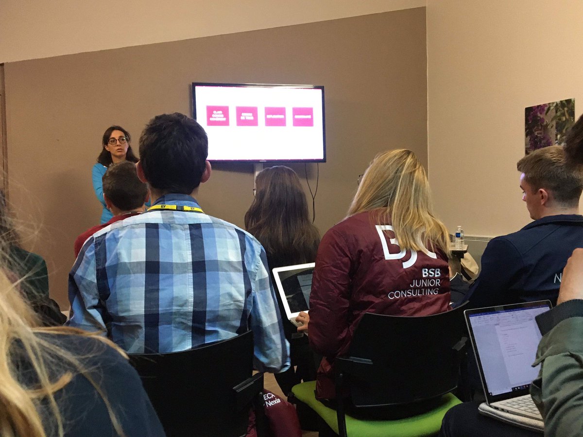 “La stratégie en 3 mots: clair, concis et cohérent “ merci <a href="/EngieCareers/">EngieCareers</a> pour cette superbe formation ! 😀 c’est toujours un plaisir de vous croiser en congrès ! <a href="/cnje/">Junior-Entreprises</a> #CNH19 #Defi5