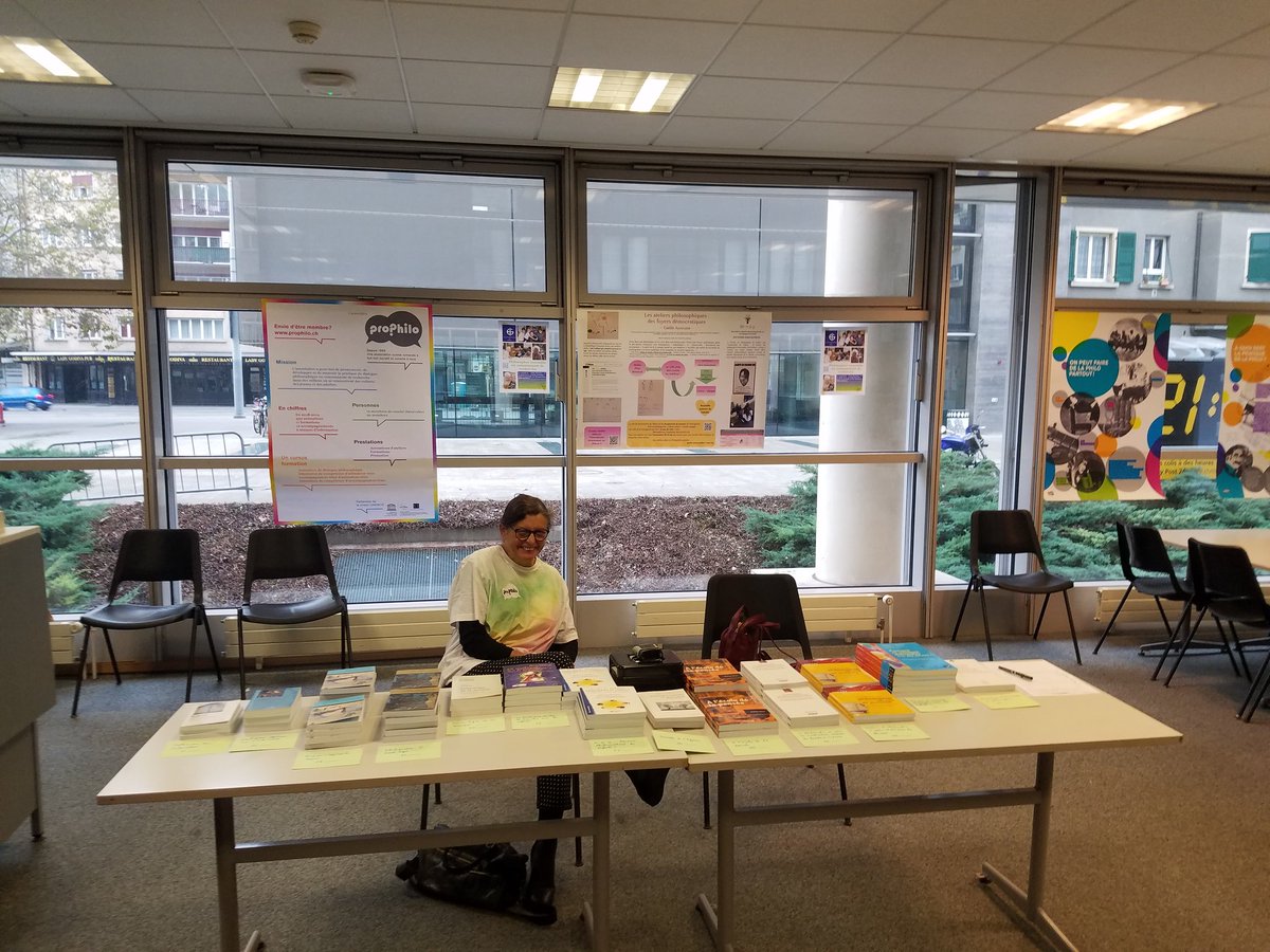 GaelleAssoune's tweet photo. #BENJoy  présente aux 18e rencontres internationales sur les nouvelles pratiques philosophiques #18rnpp @EdwigeChirouter @Budex   #prophilo @UNIGEnews @BENJoy_Asso @CardieNice #coeurenfant  https://t.co/GNgkBJtEkA https://t.co/epYonZDI9c
