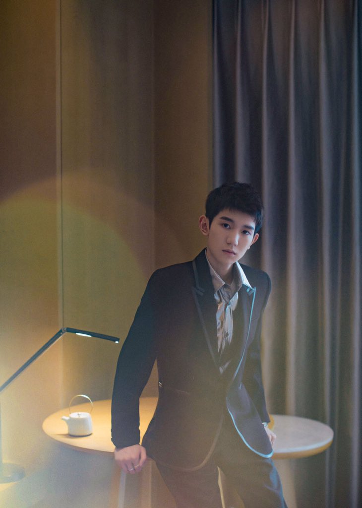 AllForRoyWang's tweet photo. #王源 #roywang #wangyuan #tfboys #music #singer #cpop #china 
（2/2）王源工作室更新：
鹭岛碧海环抱，少年风采焕发，王源准备出发第28届中国金鸡百花电影节闭幕式红毯，以诚挚之心感受隽永的光影魅力，与众影人共襄盛举。 https://t.co/YflQN5oqJG