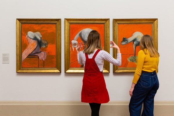 Tate's tweet photo. Dreary day? How about a stroll through time at Tate Britain? Explore artworks from 1545 to today in our free Walk Through British Art display. ✨ https://t.co/4UrEOuuFZe https://t.co/UfdmopYV00