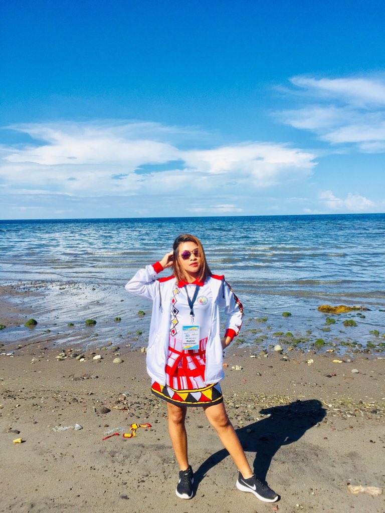 HanRamosss's tweet photo. ITS FREAKIN HOT IN HERE !! #MASTS2019 https://t.co/4t2i674sA3