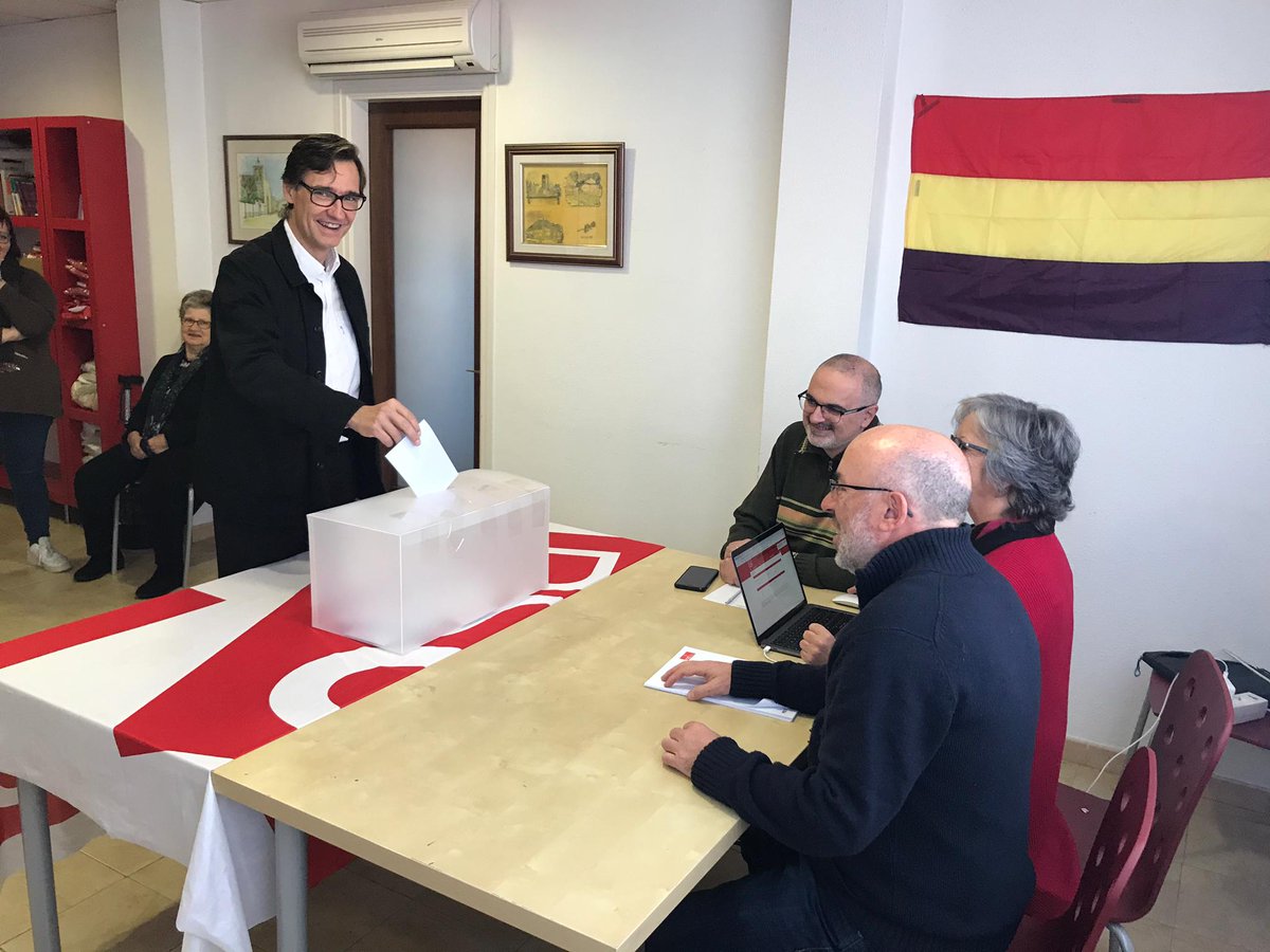 salvadorilla's tweet photo. He exercit el meu dret a vot com a militant socialista a l’agrupació de La Roca del Vallès. Les i els militants tenim la paraula. https://t.co/b4mAfEsF5k