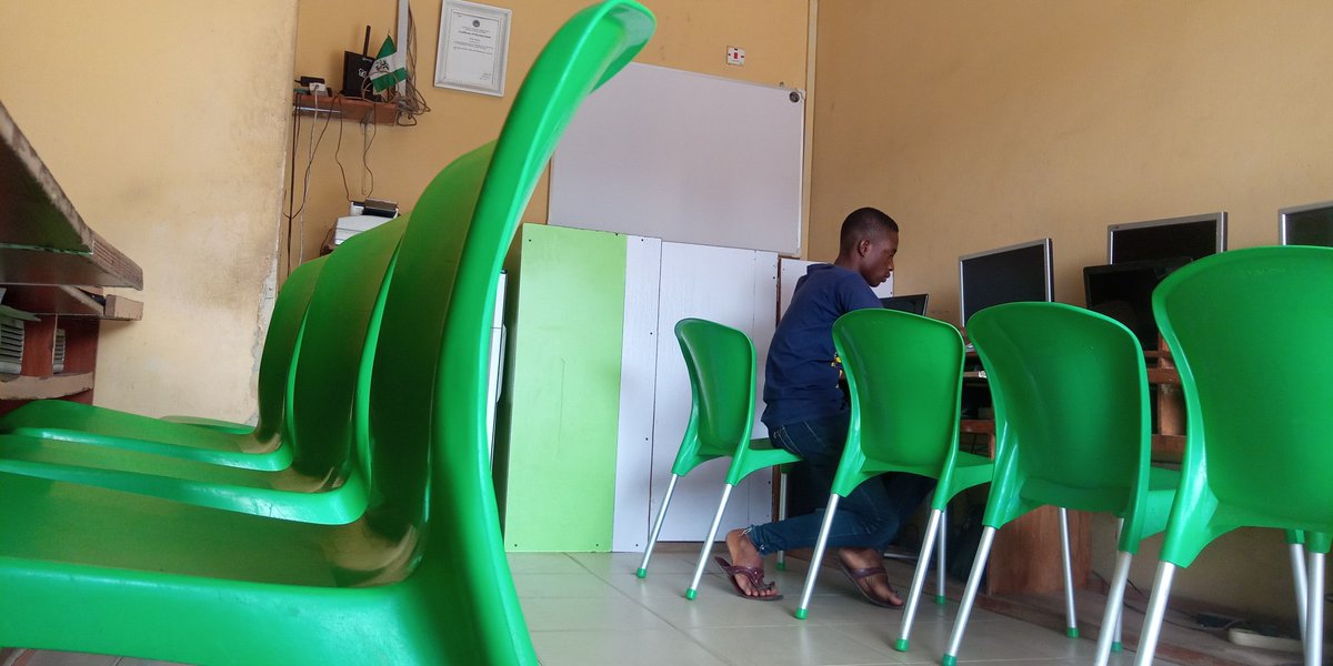 cyril_thankgod's tweet image. Already at the Venue

#programmingWithCyril 1.0
#1stMeetUp
#PythonProgramming #Python
