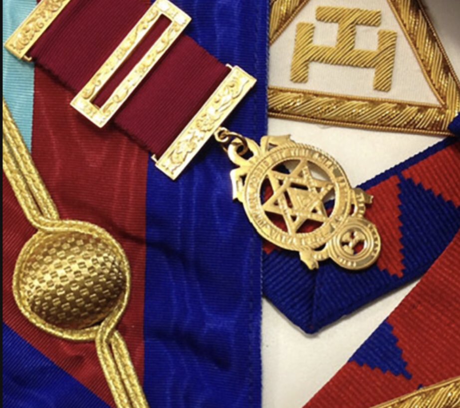 622cuthberchapt's tweet image. On Thursday 21st November, The Officers and Companions of @622cuthberchapt Delivered a Commentary on the Royal Arch Officers and the 12 banners. This was well received by the Companions present and a convivial festive board followed. #FourthStep #HolyRoyalArch  @DorsetCompanion