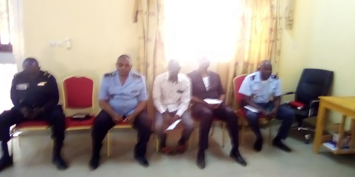 CYagoua's tweet photo. Conseil Municipal du 23/11/2019 portant adoption des CDMT et PIA 2020-2022 de la Commune de Yagoua présidé par le 2e adjoint Préfectoral AOULAMBANG ANICET FABRICE. https://t.co/4x1dUmiOKr