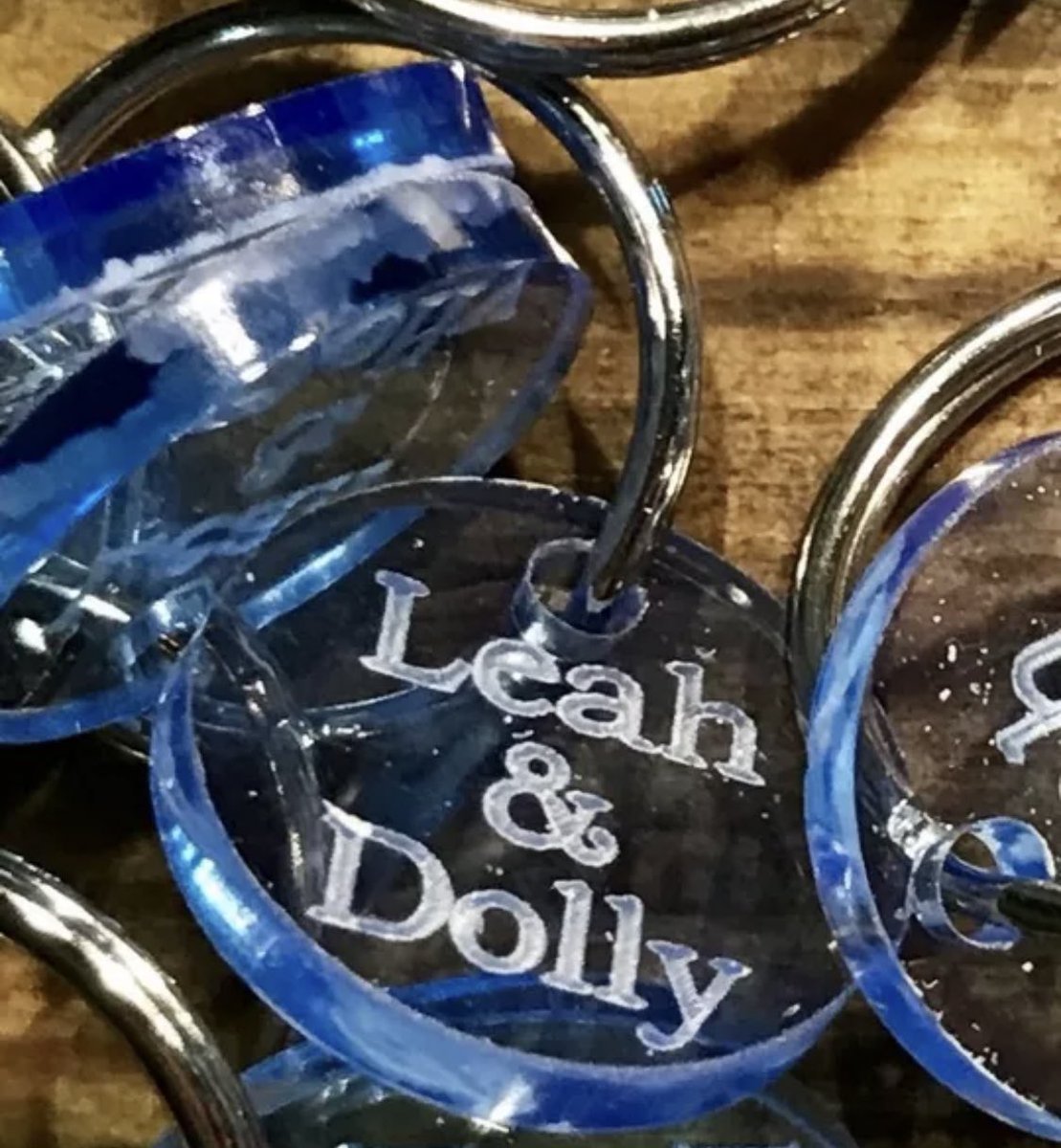 P22NOO's tweet photo. Stocking Fillers, Sometimes on a large Livery Tack can quite easily get mixed up with other yard members through no fault of there own. We’ve introduced these HI Vis Horse Tags for £9.50 inc P/P and personalisation you get 15 off. #FarmLife #horse #tack #noothings #COYS #Pony https://t.co/8m31jgCB1N
