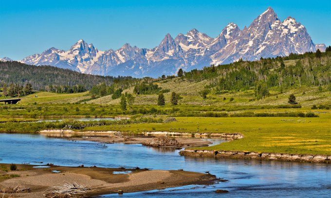 wanderlustmag's tweet photo. The scenic Yellowstone Loop starts and ends in Salt Lake City, Utah, then winds through Idaho, Montana and Wyoming.
Here, we show you how to drive Utah's sections of the iconic Yellowstone Loop > https://t.co/RujOvMbN8S
@VisitUtahUK
#ad #wlut https://t.co/g6YSebOUb4