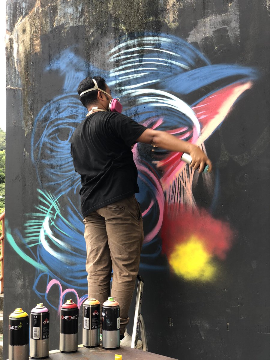 mustakim_ismail's tweet photo. Tamat lah sudah graffiti clinic by @abdulrashade
Thank you everyone & @rakanmudaLAH #rakanmudakreatif #eightyfourcube https://t.co/VwacxTZIGK