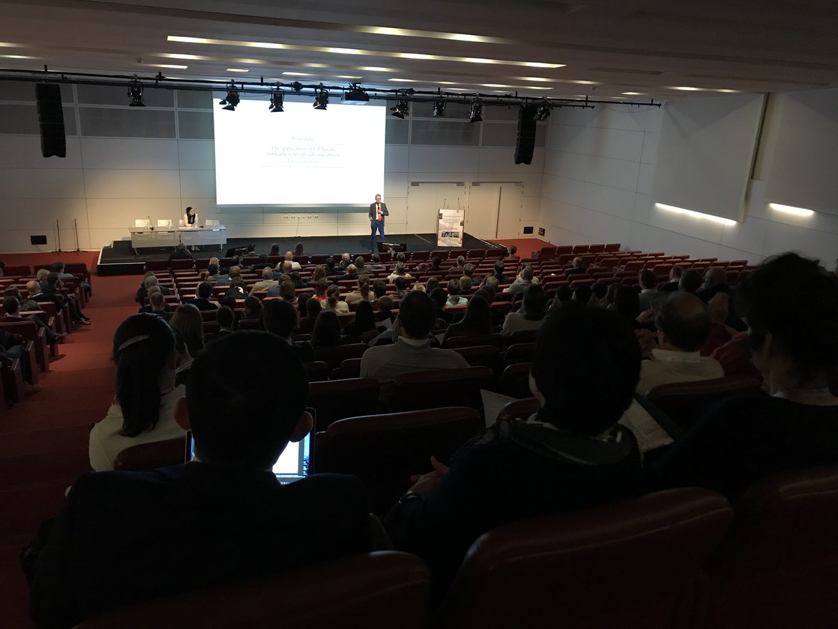 MediCongress_'s tweet photo. Our SARB Annual Meeting participants hang upon every word of Prof. Priebe #SARB #sarb.be #Anesthesia #AnnualMeeting #Square #Brussels #InterestingTalk https://t.co/IONjHRndYB