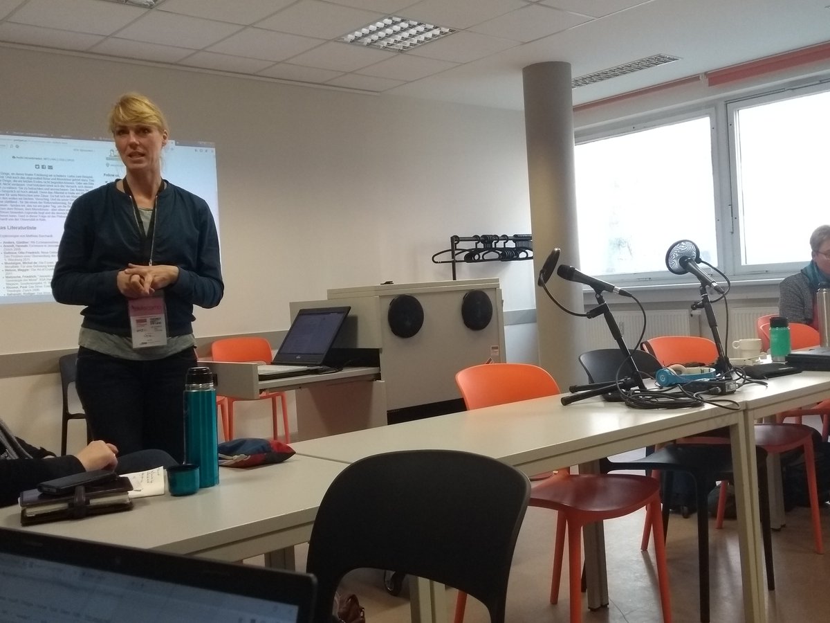Jugendkulturen's tweet photo. #histocamp Tag 2! Los geht's mit einer sehr inspirierenden Session zu Podcasts.. #gopodcast #podcastderjugendkulturen? https://t.co/c5hA1Lsy1U