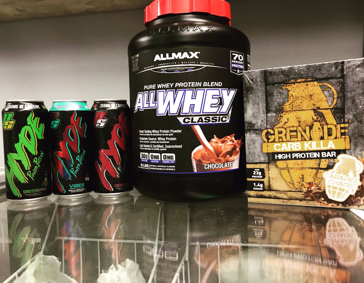 screwgym's tweet photo. SATURDAYS BARGAIN!!!!! 
🔥🔥🔥🔥£40🔥🔥🔥🔥 2.27kg @allmaxuk whey classic 
X12@grenadeofficial carb killa bars 
X3 @prosupps Hyde Cans 
This is probably the best and cheapest price we have EVER done!
This isn’t a #BlackFriday is every week! 
The why and bars are informed sports! https://t.co/qFRQLYfb4X