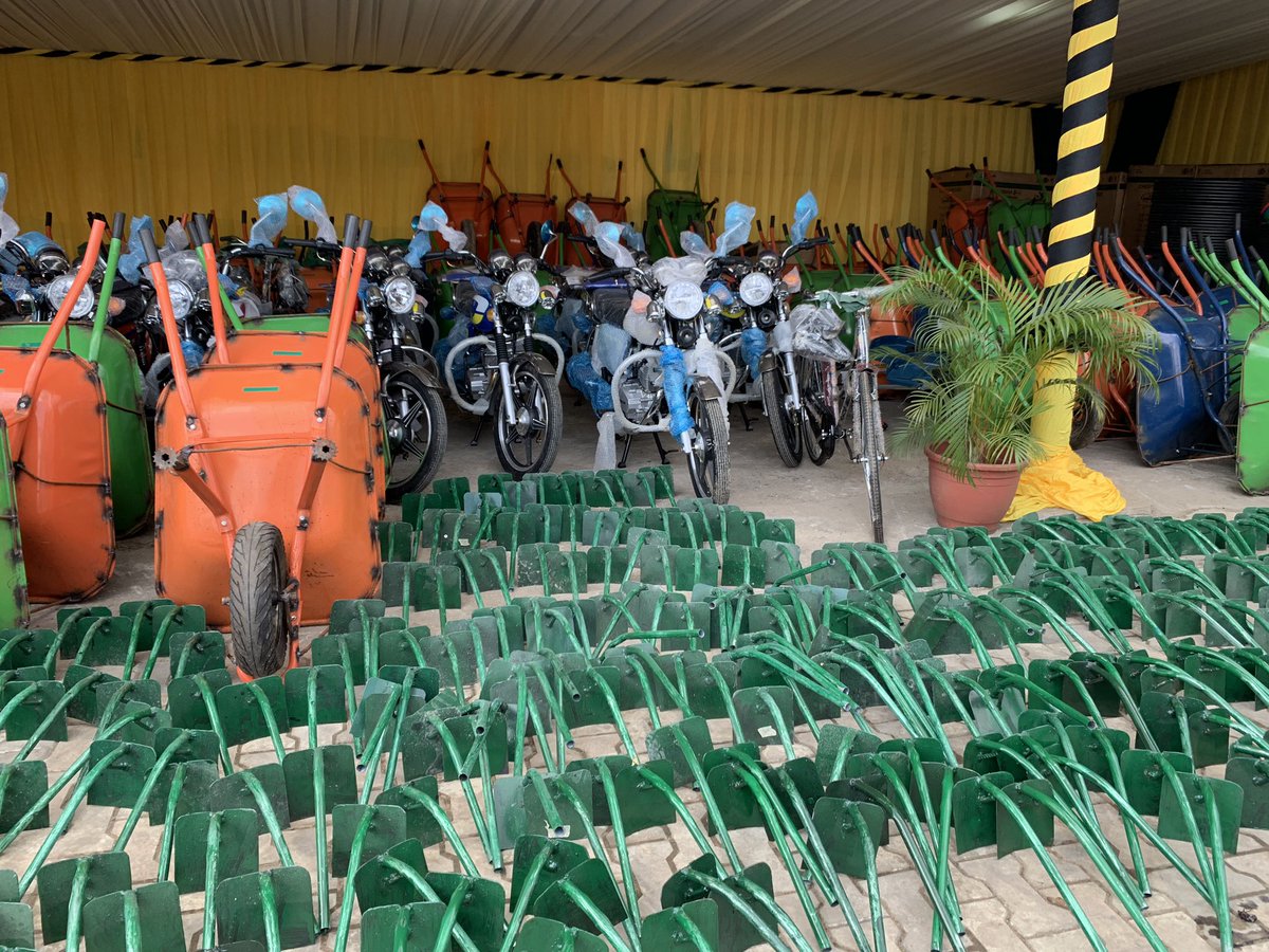 Oando_PLC's tweet photo. Welcome to Obie, Onelga, Rivers state!
We are at the 23rd #GreenRiverProject #FarmersDay celebration and the theme is "Farm and Fortune". Watch our Instagram stories and our twitter @oando_plc as we celebrate the achievements of the last planting season. #OandoCares #NAOCJV https://t.co/BTYjx7WFiJ