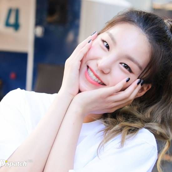 факты о йеджи. итзи йеджи. Yeji из itzy. йеджи itzy. хван йе джи.