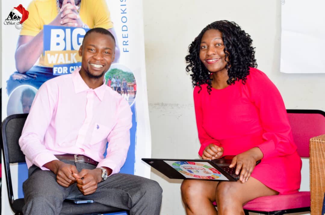 JSingini's tweet photo. It's always a pleasure interacting with this amazing, friendly and likable person @MissJoa27 (Wangie, Co-founder of Mzuzu E-hub ).. She continues to inspire alot of us with her intelligence and ideas. Keep up with the good work👏.. #Bizcubation #2019Class #youthentrepreneurship https://t.co/wUC6KCyxT4