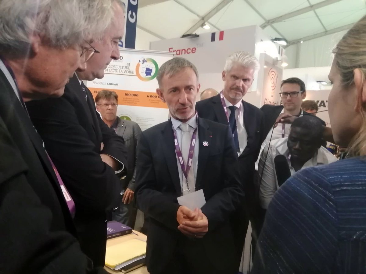 Emmanuel Debroise tweet media