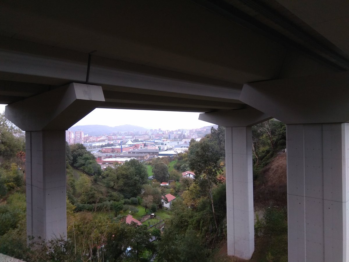 Gaaattu's tweet photo. "La supersur no va a causar impacto medioambiental".
Also la supersur: https://t.co/UTfgr4p5q7