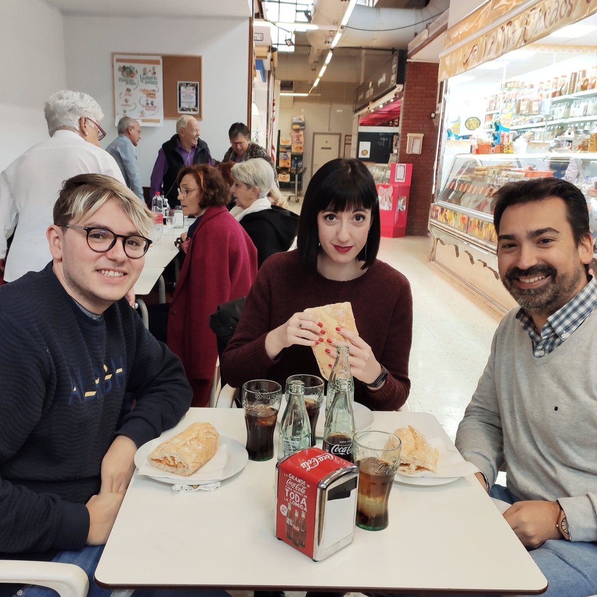 ¡Lo que nos gustan los mercados! Almuerzo de sábado en <a href="/mrojasclemente/">Mercat RojasClemente</a> 😍 Estos tres somos más de #esmorzaret que de brunch✌️