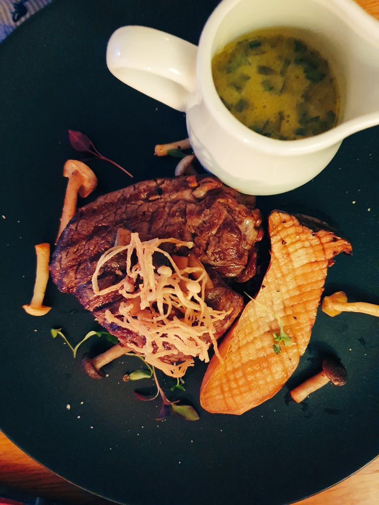 TheLostChef_'s tweet image. Don't miss out on a tasty Saturday Winter Dinner offering at @PierPointTqy - only available Saturday eve's in November &amp;amp; then January. Make a point of visiting! #ad #invited #independent #localproduce #torquay #visitsouthdevon
More info on the blog here: lostchef.co.uk/2019/11/Lets-G…