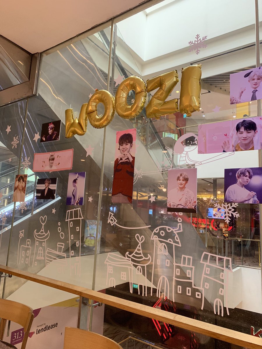 loveliesoonie's tweet photo. [191121💜] Thank you #AMARYLLISWZ @AMARYLLISWZ and #UniverseLJH @universe_ljh for these cafés !! The decorations were beautiful and amazing !!💕 https://t.co/ZjzE1e81fV