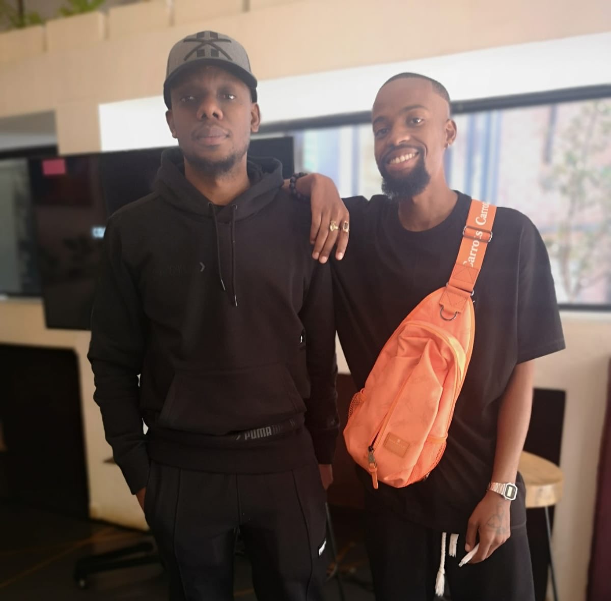 The legend is here 🙌🏾 #SelectStories is about to be a jump. <a href="/slikouron/">SLIKOURONLIFE</a>