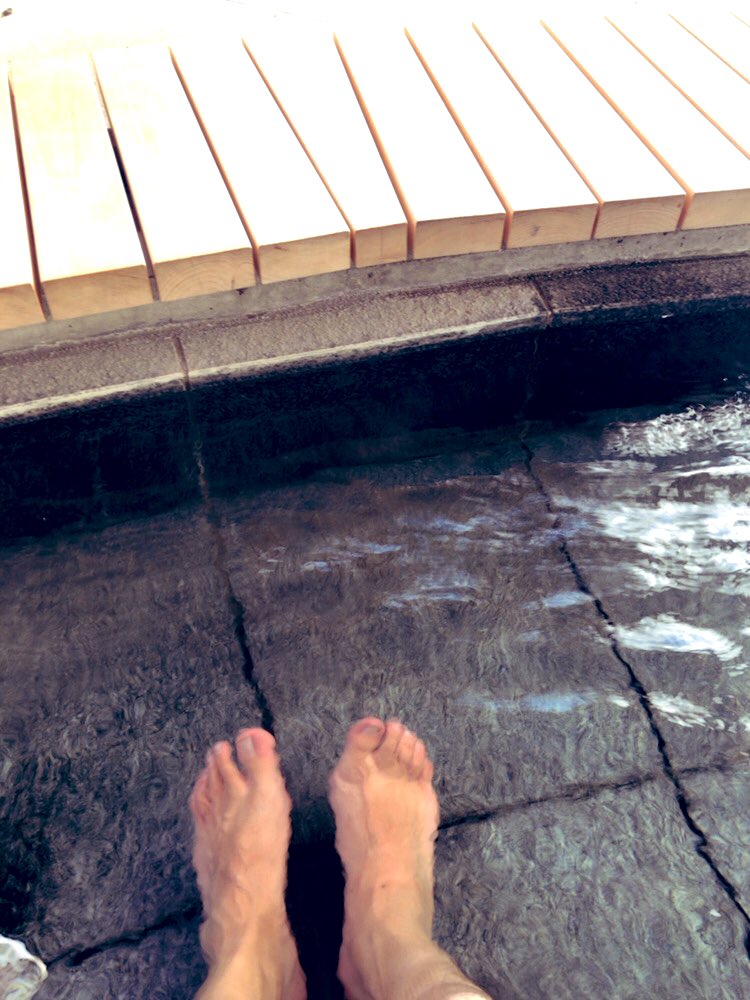 7_WeekendSstar's tweet image. 久しぶりの長距離運転、ケツ痛い。帰り雨だったけど無事で何より。

#片道
#250km
#お疲れ様