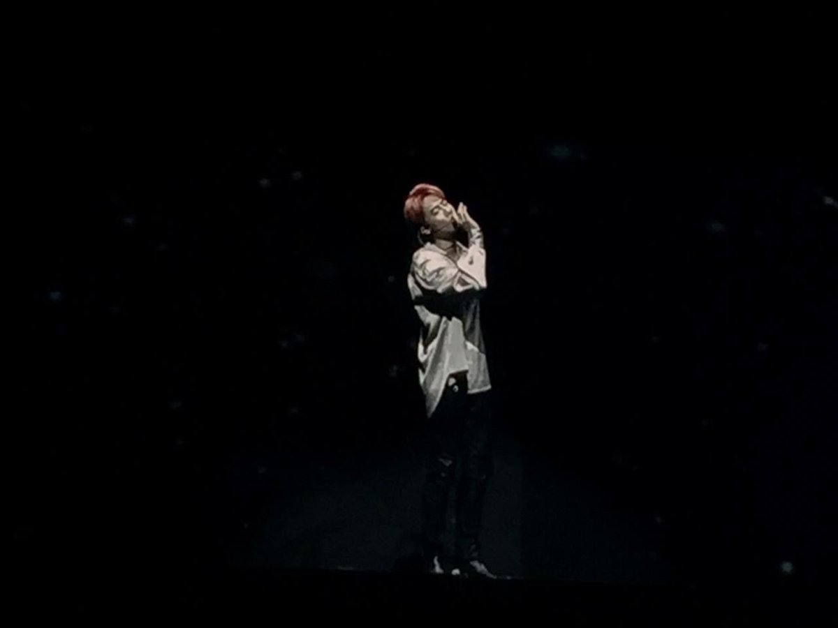 Suho “Been Through” solo fancams  #ExplOrationInJKT  #Junmyeon  #Suho  @exoonearewe  @weareoneEXO