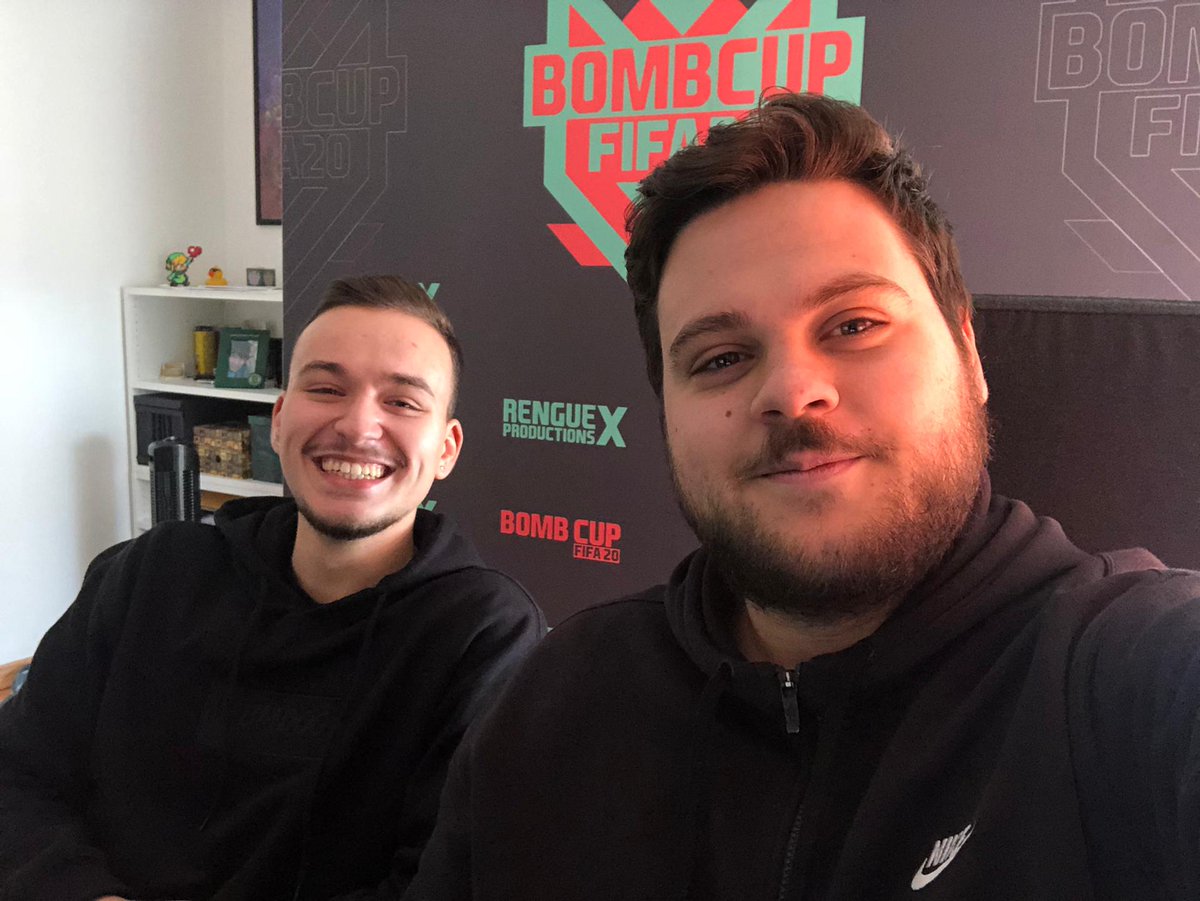 BombNuker (@bombnuker) on Twitter photo Comentário do dia 2 da FUT Champions Cup 2 vai arrancar e hoje a surpresa é que vai arrancar sem mim mas com o selecionador nacional de FIFA <a href="/armandogvale/">Armando Vale</a> e o pro player <a href="/Runrun_18/">José Soares</a> dos <a href="/leoespstfc/">Leões de Porto Salvo TFC Esports</a>. Irei-me juntar a eles assim que acabar aqui na LGW.
Twitch tv/BombNuker_ 12h👊🇵🇹 Comentário do dia 2 da FUT Champions Cup 2 vai arrancar e hoje a surpresa é que vai arrancar sem mim mas com o selecionador nacional de FIFA <a href="/armandogvale/">Armando Vale</a> e o pro player <a href="/Runrun_18/">José Soares</a> dos <a href="/leoespstfc/">Leões de Porto Salvo TFC Esports</a>. Irei-me juntar a eles assim que acabar aqui na LGW.
Twitch tv/BombNuker_ 12h👊🇵🇹