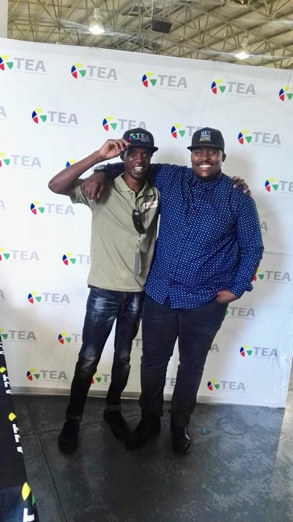 BizCoach_Marsh's tweet photo. OFFICIAL Launch of #Gang4amGRIND🚀
Celebrating South Africa's leading & most inspiring Township Entrepreneur 🏆@BulelaniBala Mr #GetThingsDone Founder of @JoinUsForTEA #JoinUsForTEA
Congratulations on your 5th anniversary of this growing movement👏🏾🍾🎉#MoringaStudio #TBIS2019 https://t.co/o0cuR0nC4t