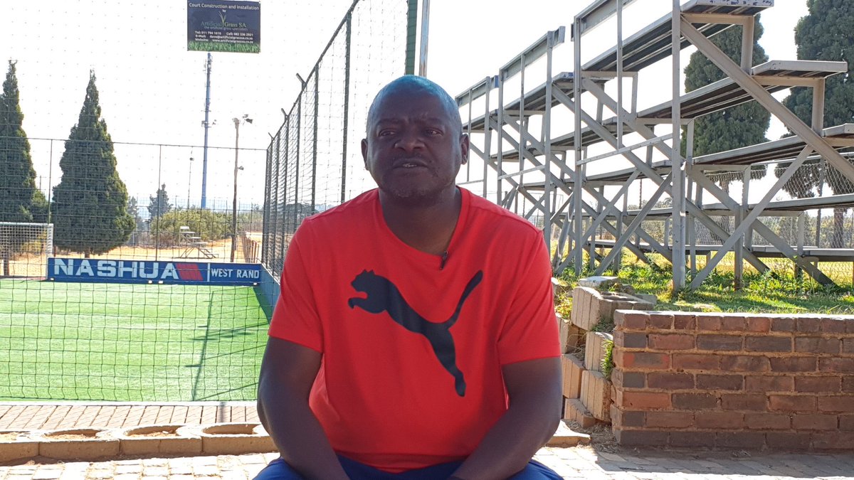 Official_SABC1's tweet photo. Here’s what’s on next:
13:30 #PlayingForTheCoach
14:00 #Laduma: Build Up
15:30 #TKO2019: @goldenarrowsfc1 vs @Masandawana (Live) https://t.co/LFpFZMaicc