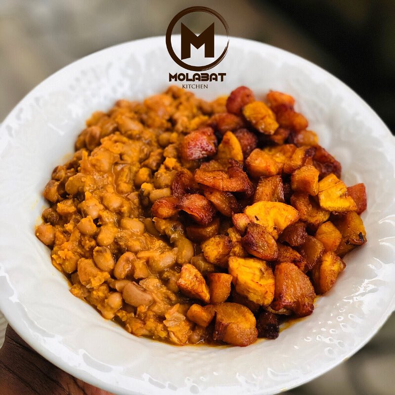 So we added beans to our menu on Monday and it has been a hit as usual🥰💥.
.
We are forever grateful to you for your patronage.
.

#beans #molabatkitchen #molabat #owanbevendor #owanbevendors #foodie #africanfood #africanfoodyummy #nigeriancuisine #nigerianfood