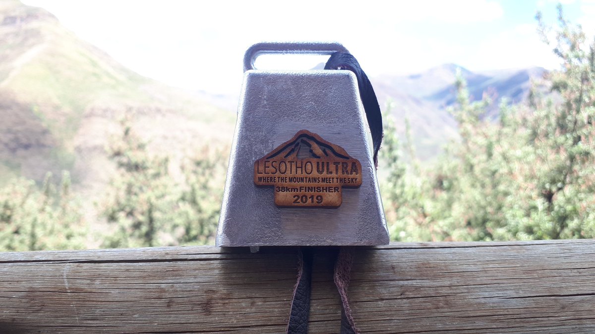 Crossing the line and taking top spots in the 38km:
1. Sello Morabaraba 4:00:25
2. Mpaki Teke 4:55:10
3. Alex Ham

#LesothoUltra #malutimountains